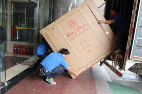 鸡东钢琴贵重工艺品无忧运